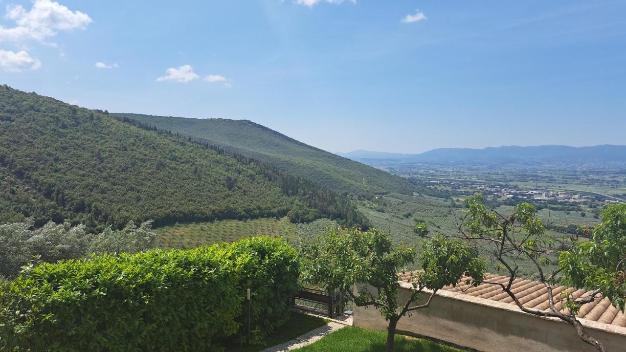 Le Terrazze Di Cancellara Foligno Exterior photo