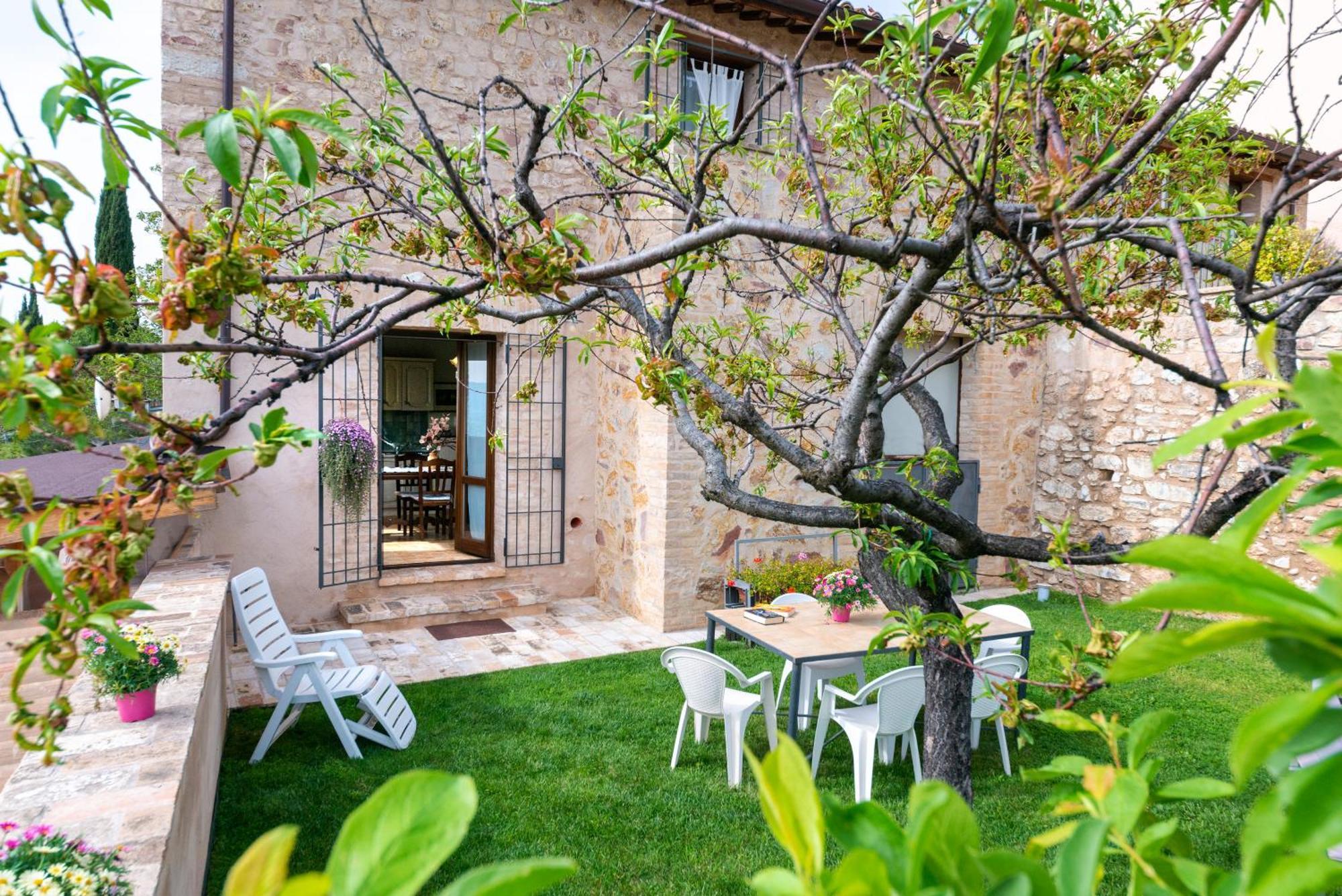 Le Terrazze Di Cancellara Foligno Exterior photo