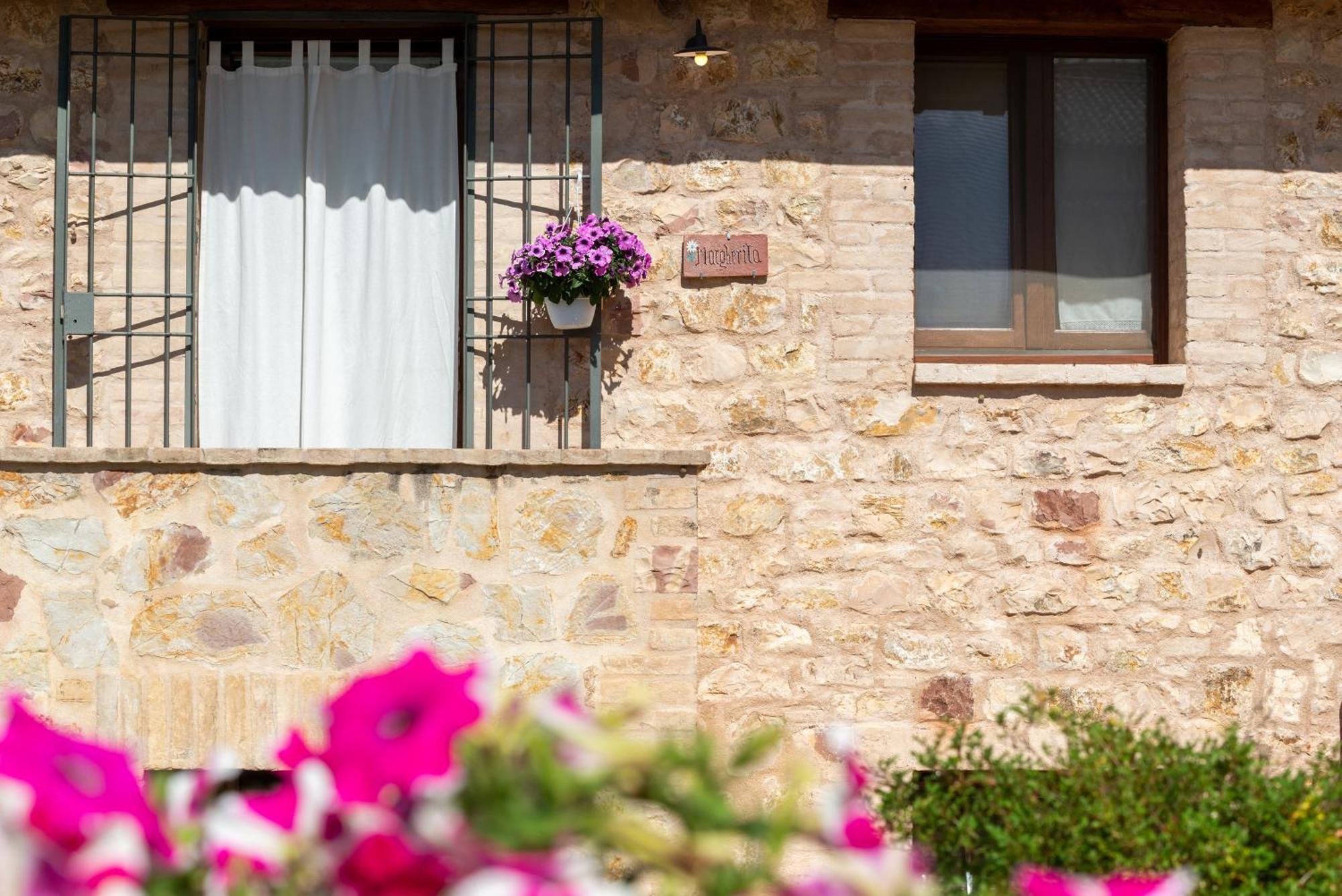 Le Terrazze Di Cancellara Foligno Exterior photo